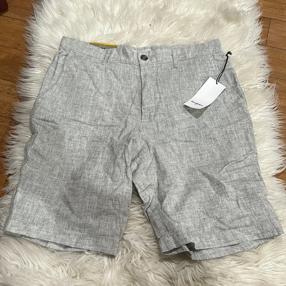 Men’s linen shorts